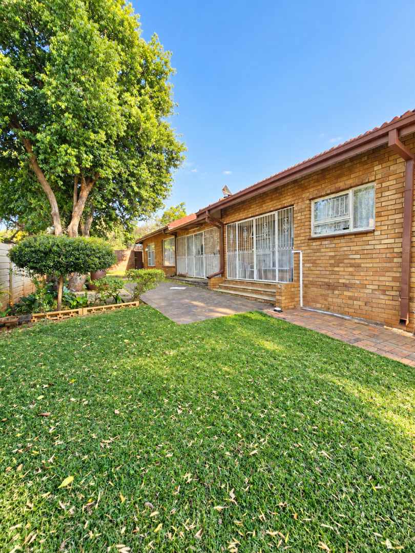 4 Bedroom Property for Sale in Wilkoppies North West